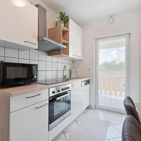 Apartmán Quaint In With Sea Nearby Vir